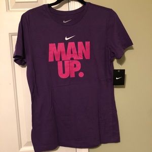 Women’s Nike T-shirt